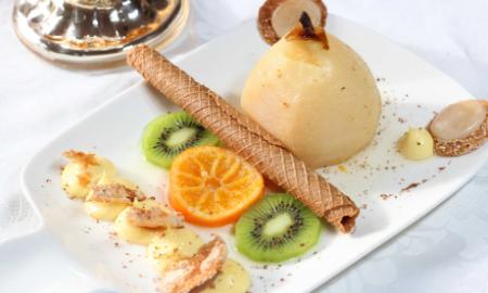 Poire pochée au vin doux de gaillac