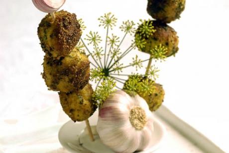 Brochettes d'escargots et ail rose de Lautrec